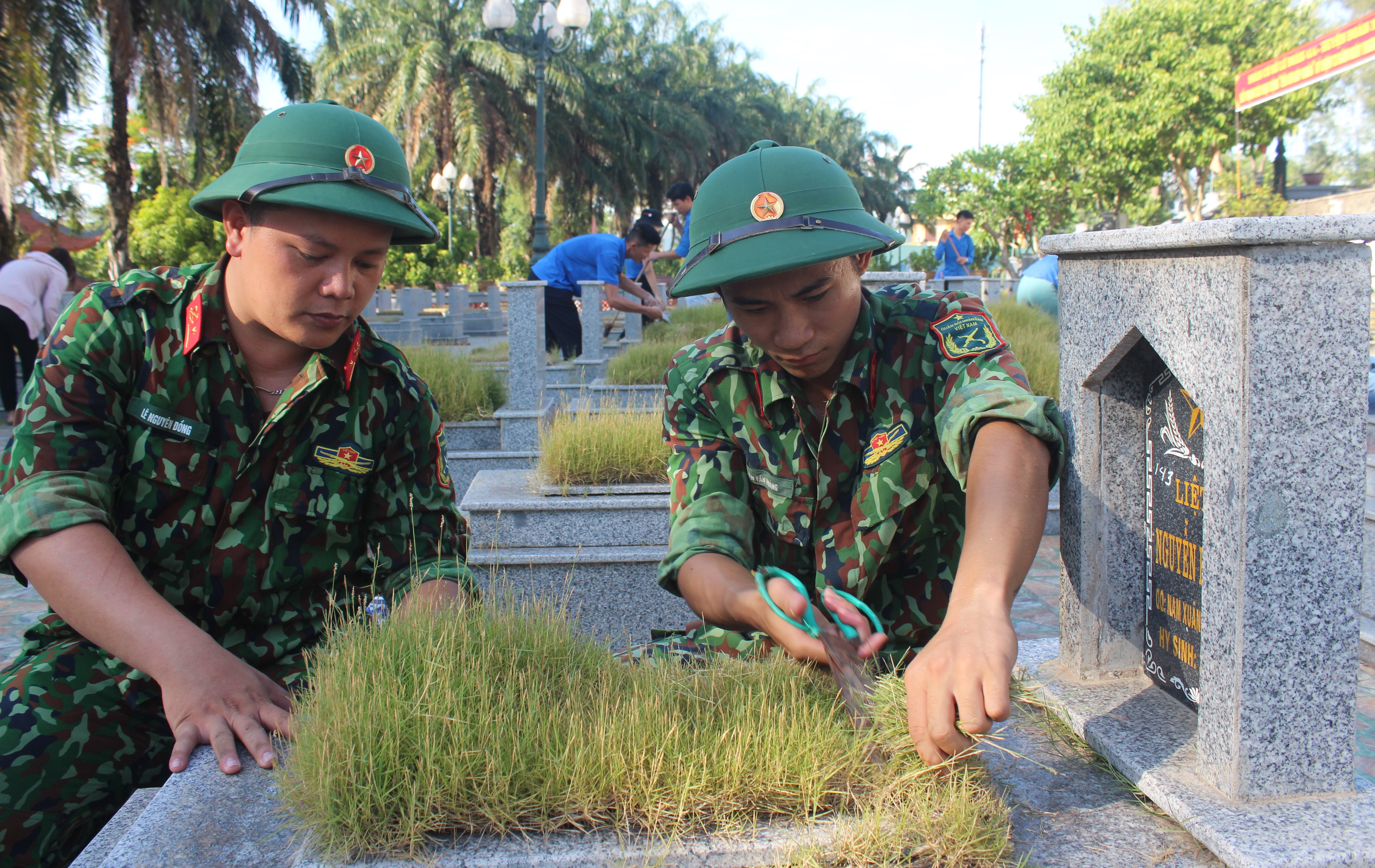 Tri ân bằng những việc làm thiết thực